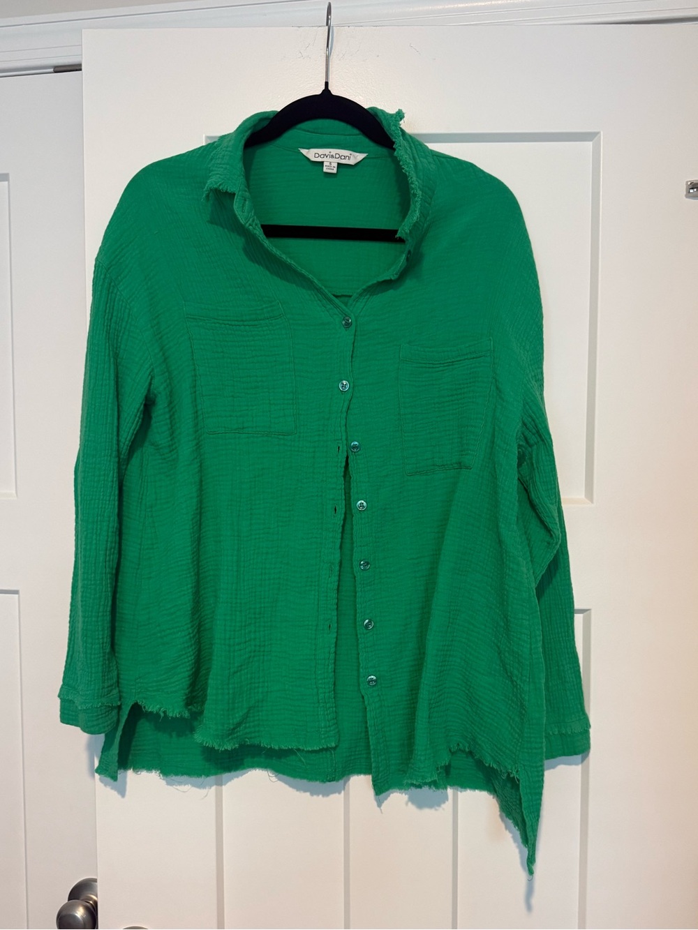 DAVI & DANI 100% Cotton Oversized Button Down - Women’s Small